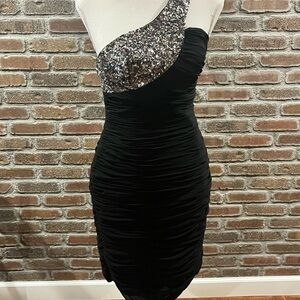 Elegant Black Sequin One-Shoulder Dress